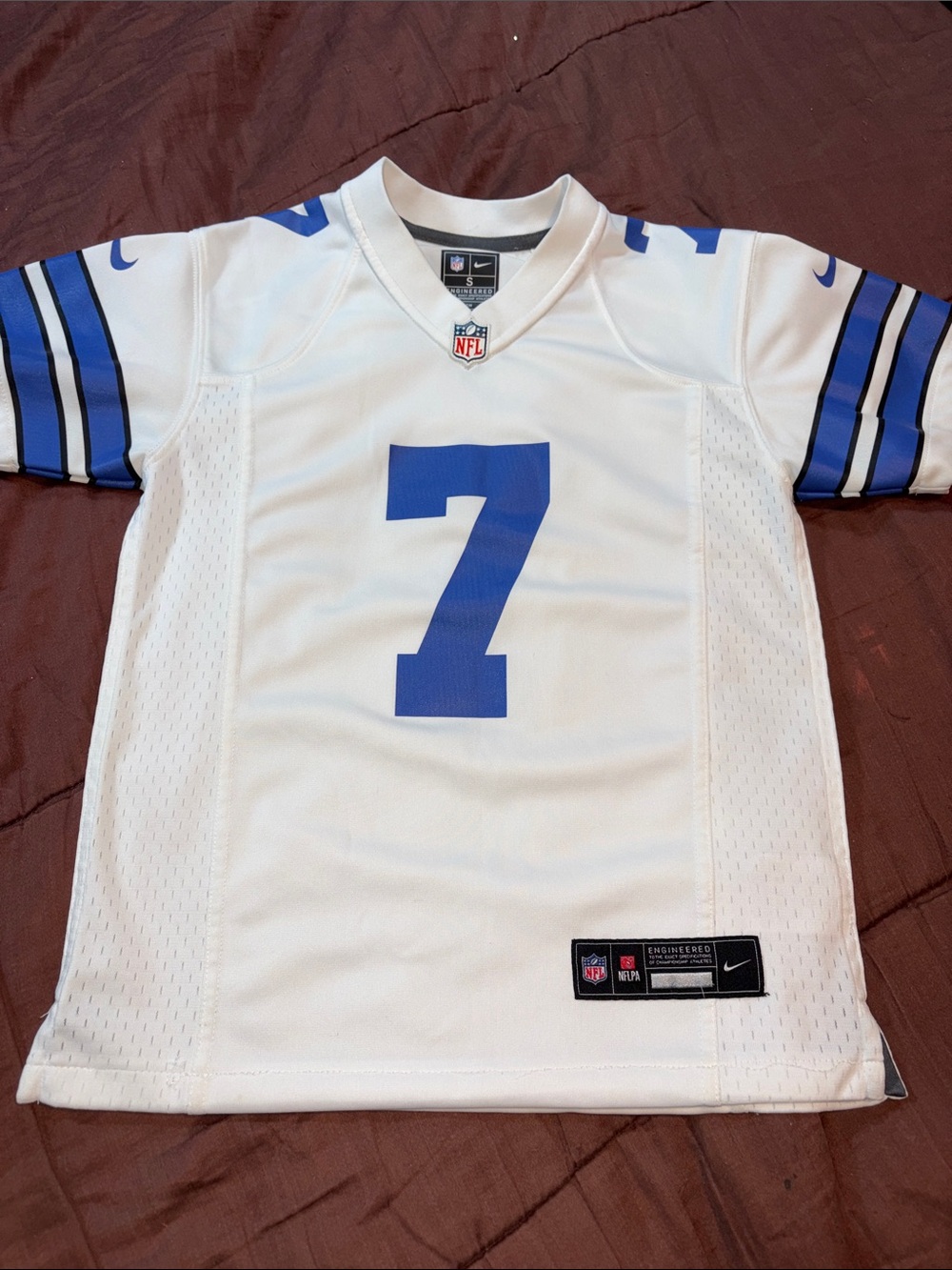 Boys Jersey by NFL Engineered Brand. GUC!